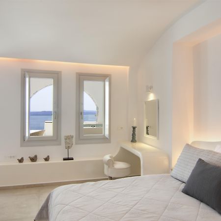 Santorini Secret Premium Hotel Oia  Exterior photo